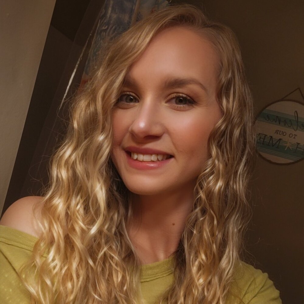 Meet your Posher, Briana